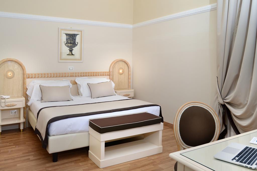 מונטה קטיני טרמה Grand Hotel Vittoria מראה חיצוני תמונה