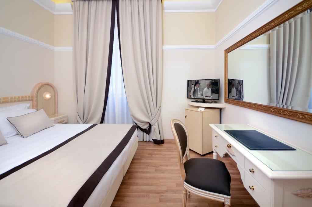 מונטה קטיני טרמה Grand Hotel Vittoria מראה חיצוני תמונה