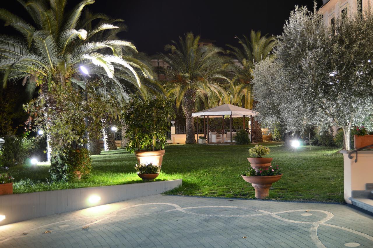 מונטה קטיני טרמה Grand Hotel Vittoria מראה חיצוני תמונה
