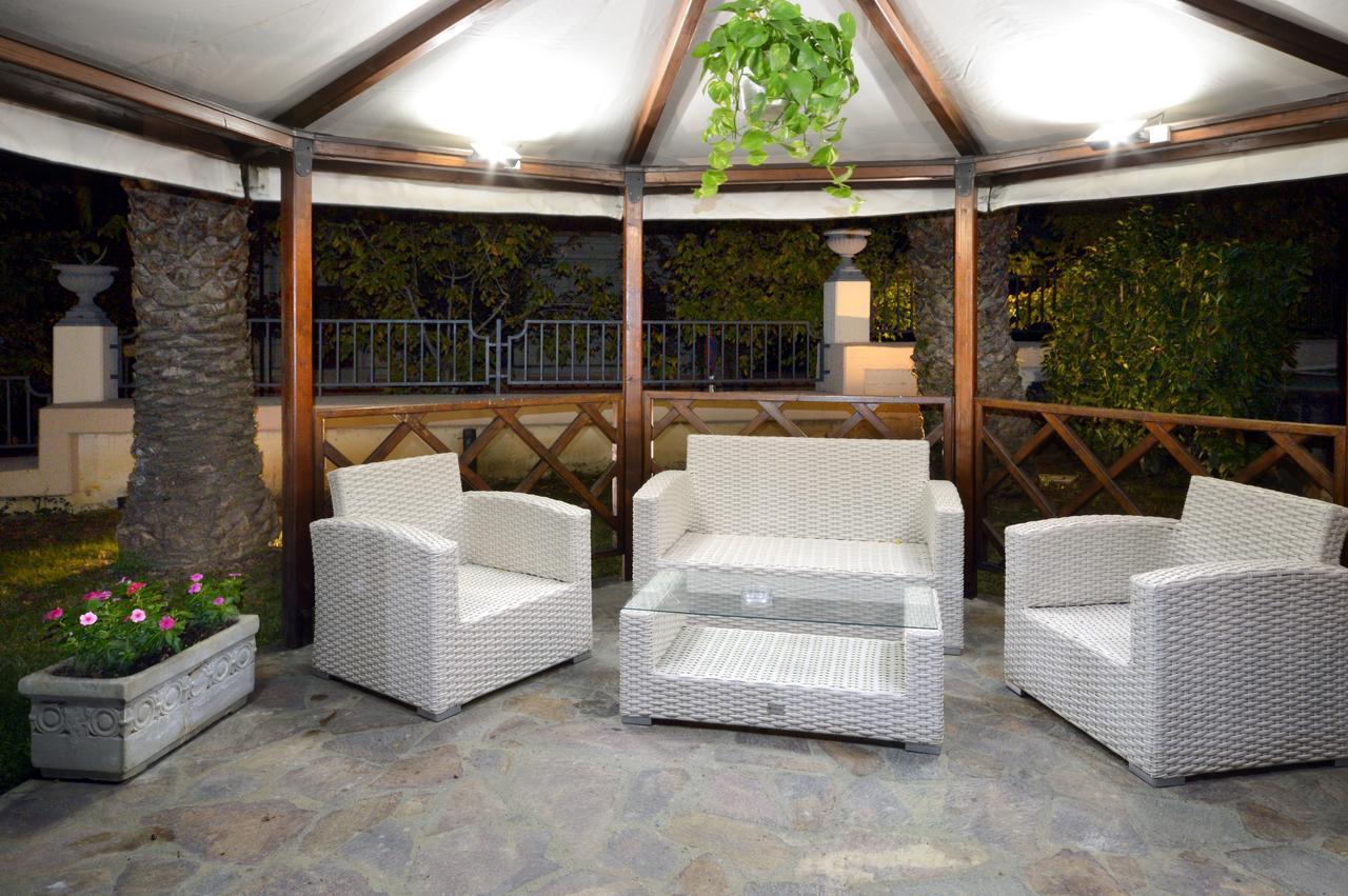 מונטה קטיני טרמה Grand Hotel Vittoria מראה חיצוני תמונה