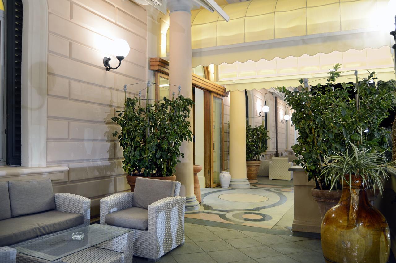 מונטה קטיני טרמה Grand Hotel Vittoria מראה חיצוני תמונה