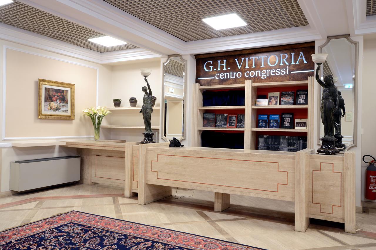 מונטה קטיני טרמה Grand Hotel Vittoria מראה חיצוני תמונה