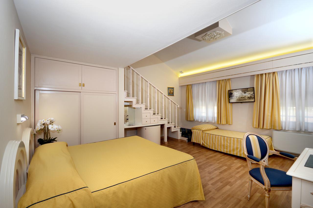 מונטה קטיני טרמה Grand Hotel Vittoria חדר תמונה